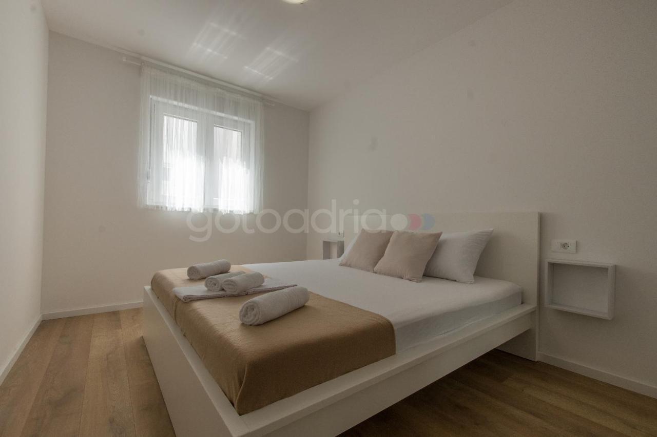 Sea View Apartments Pezze Макарска Экстерьер фото