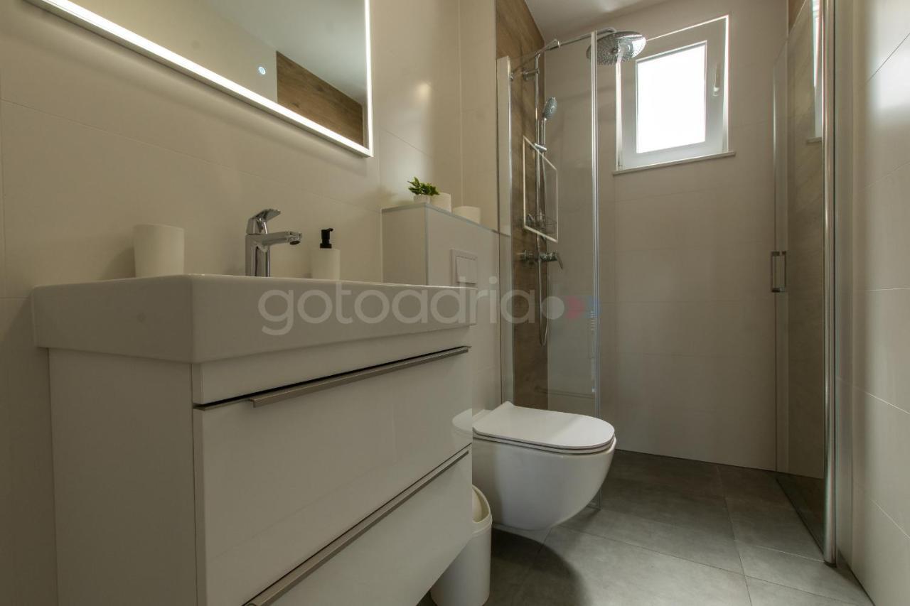 Sea View Apartments Pezze Макарска Экстерьер фото