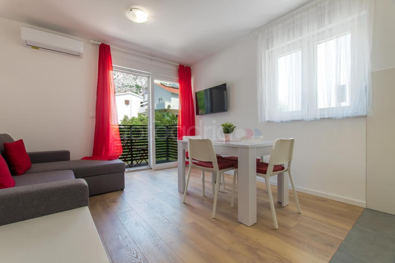 Sea View Apartments Pezze Макарска Экстерьер фото