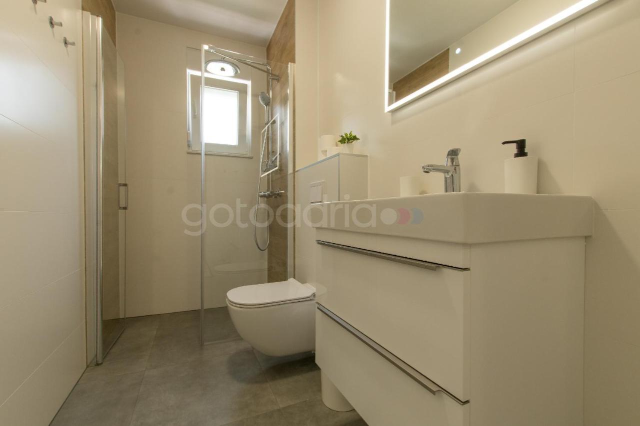 Sea View Apartments Pezze Макарска Экстерьер фото