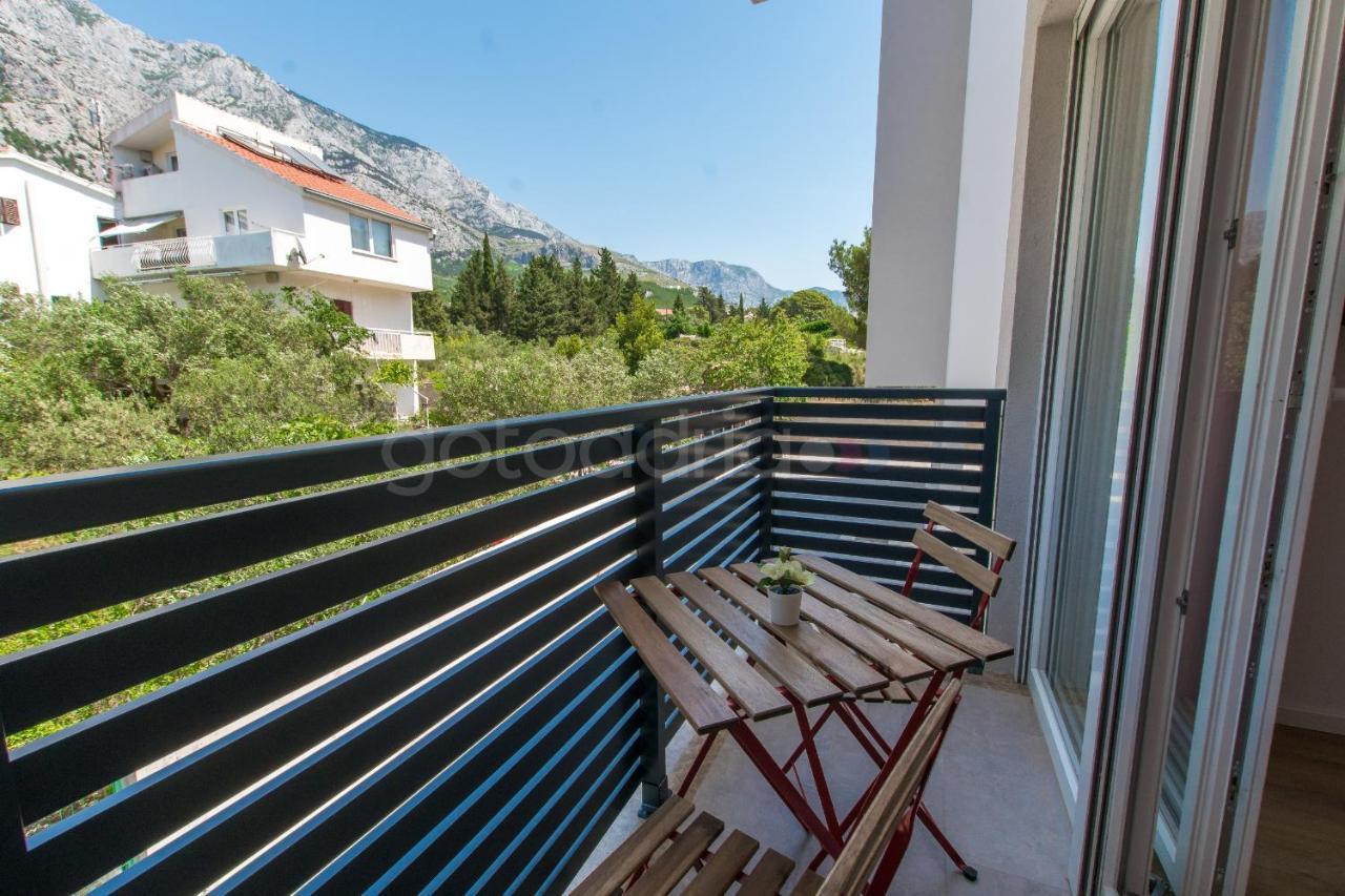 Sea View Apartments Pezze Макарска Экстерьер фото